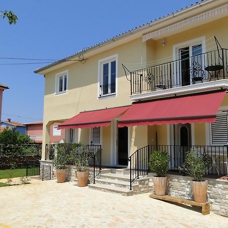 Villa Ester Umag Exteriör bild